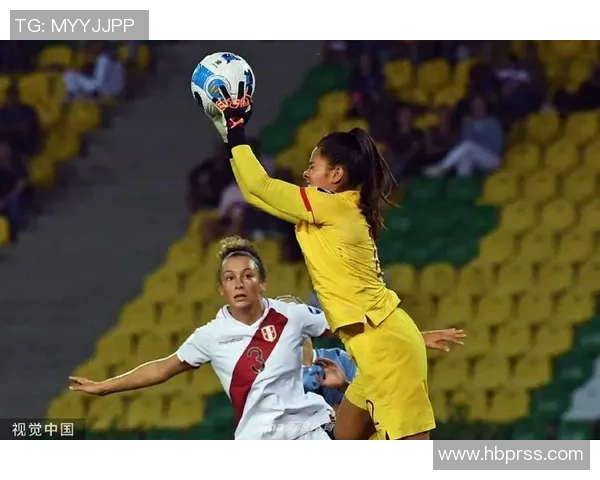 女足中国迎战乌拉圭力争胜利展现拼搏精神与团队合作